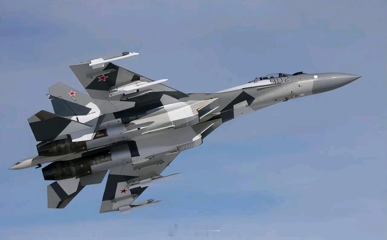 中东伊朗最新局势 👉🏾伊朗新战机到货！！！首批16架已到位，苏-35坐镇底气