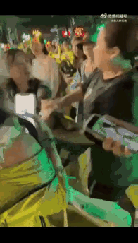 追星还是要理智呀，王一博的粉丝怎么打起来了？ ​​​