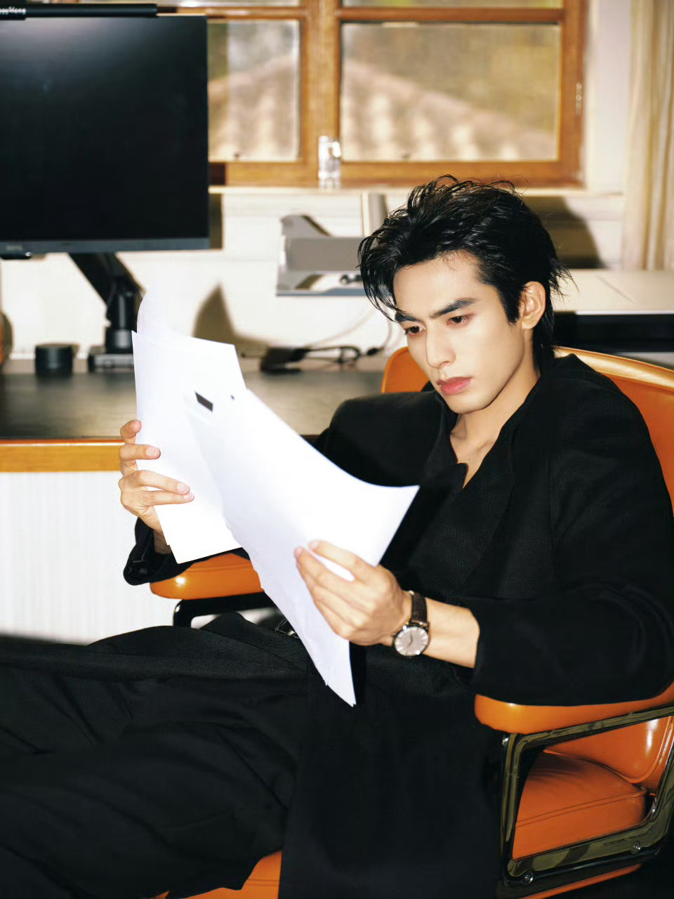 我家爱豆说啥了 “去爱一个本身就很好的人，去成为自己更爱的自己。”       