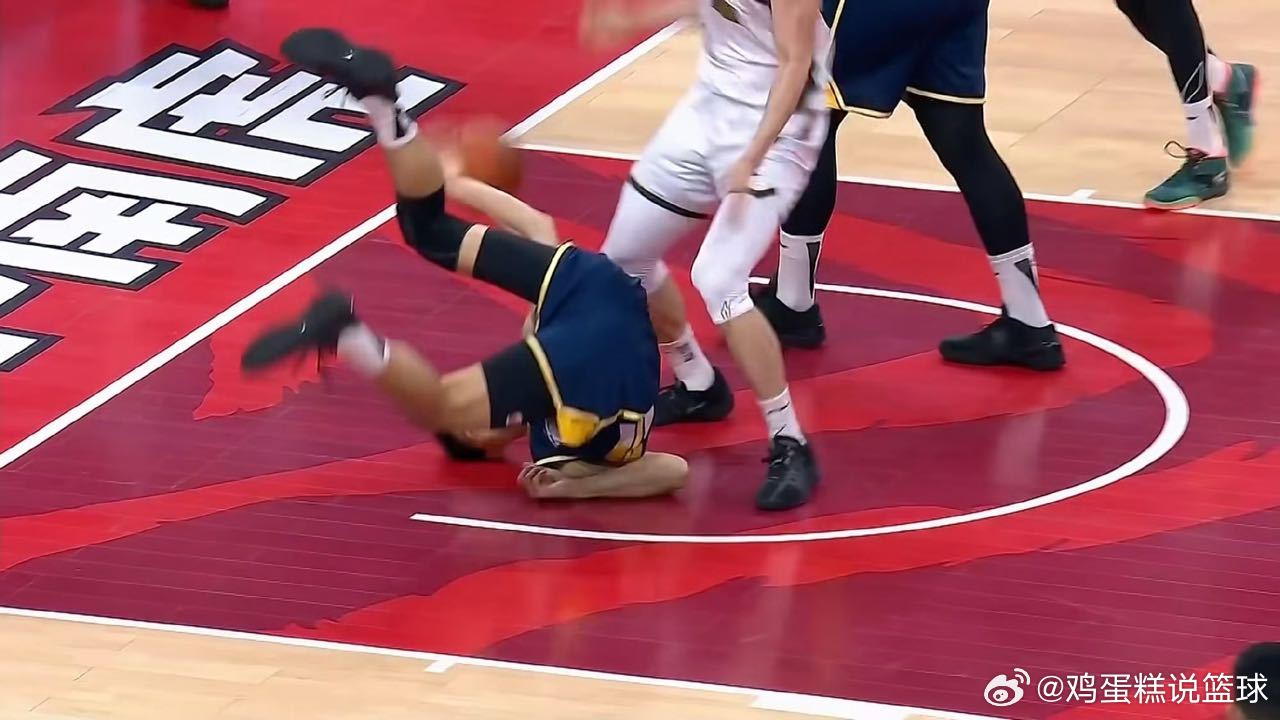 CBA 原来崔牛逼去NBA练铁头功去了广东男篮vs辽宁男篮