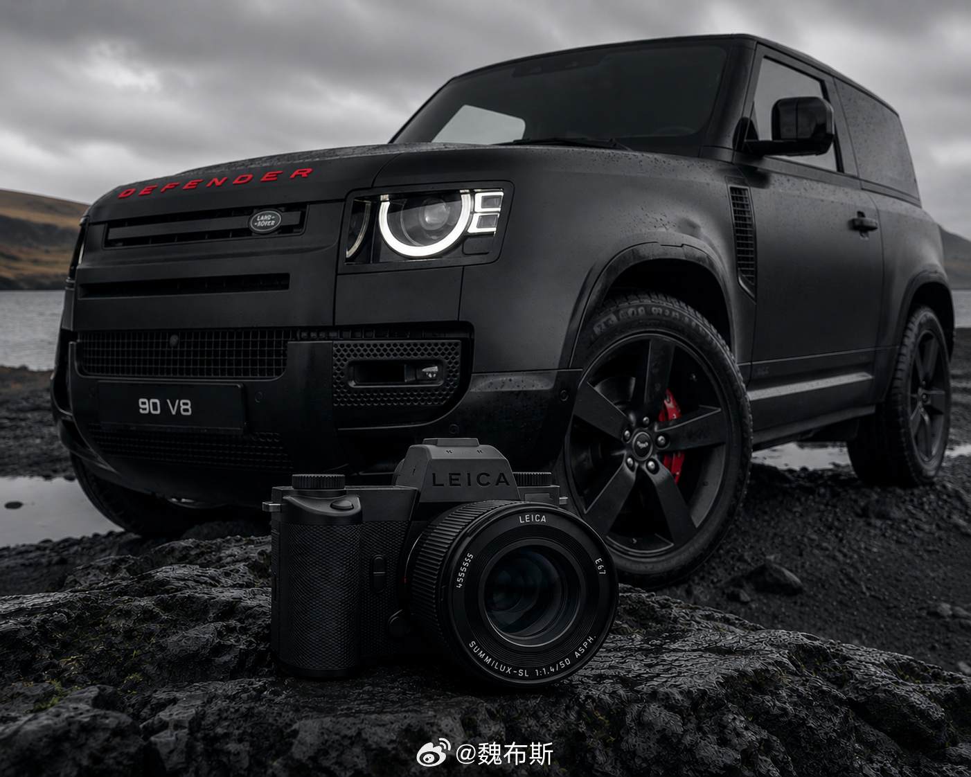 我把 SL3-P 的机器原有白色 LOGO 换成黑色，和我的 90V8 放在一起