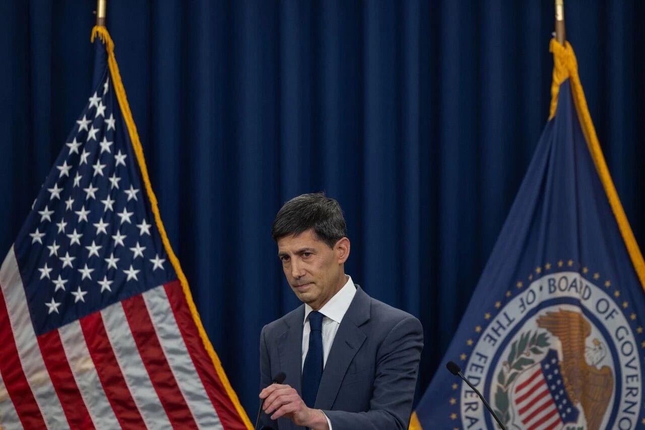 沃什出任美联储主席后的首次记者会上刻意减少政策信号，令金融市场迅速自行填补信息空