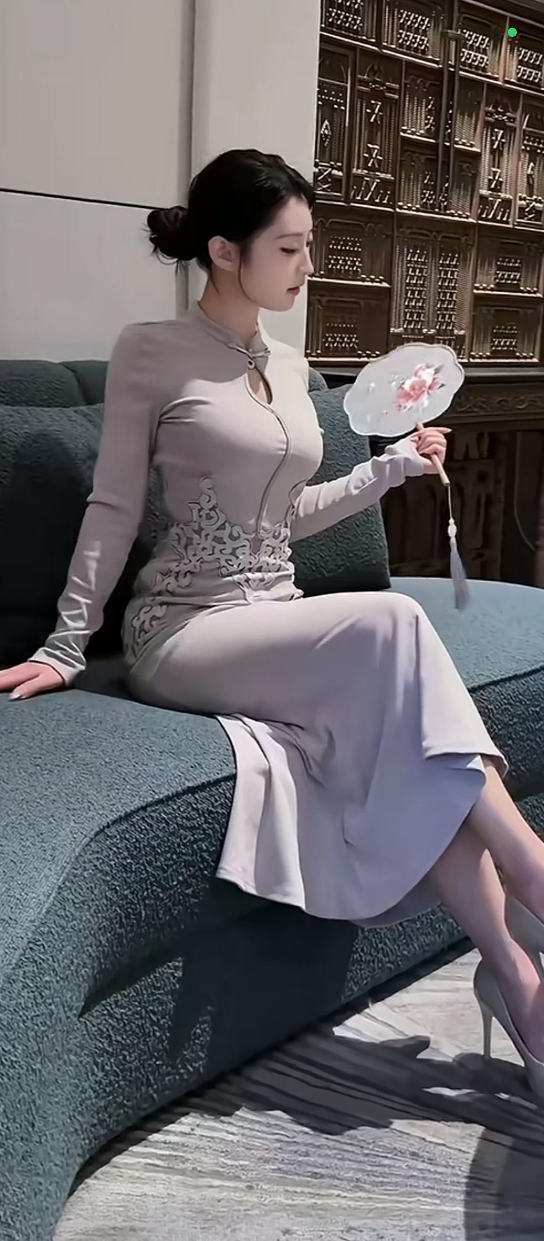 优雅气质，复古风穿搭，尽显东方韵味。