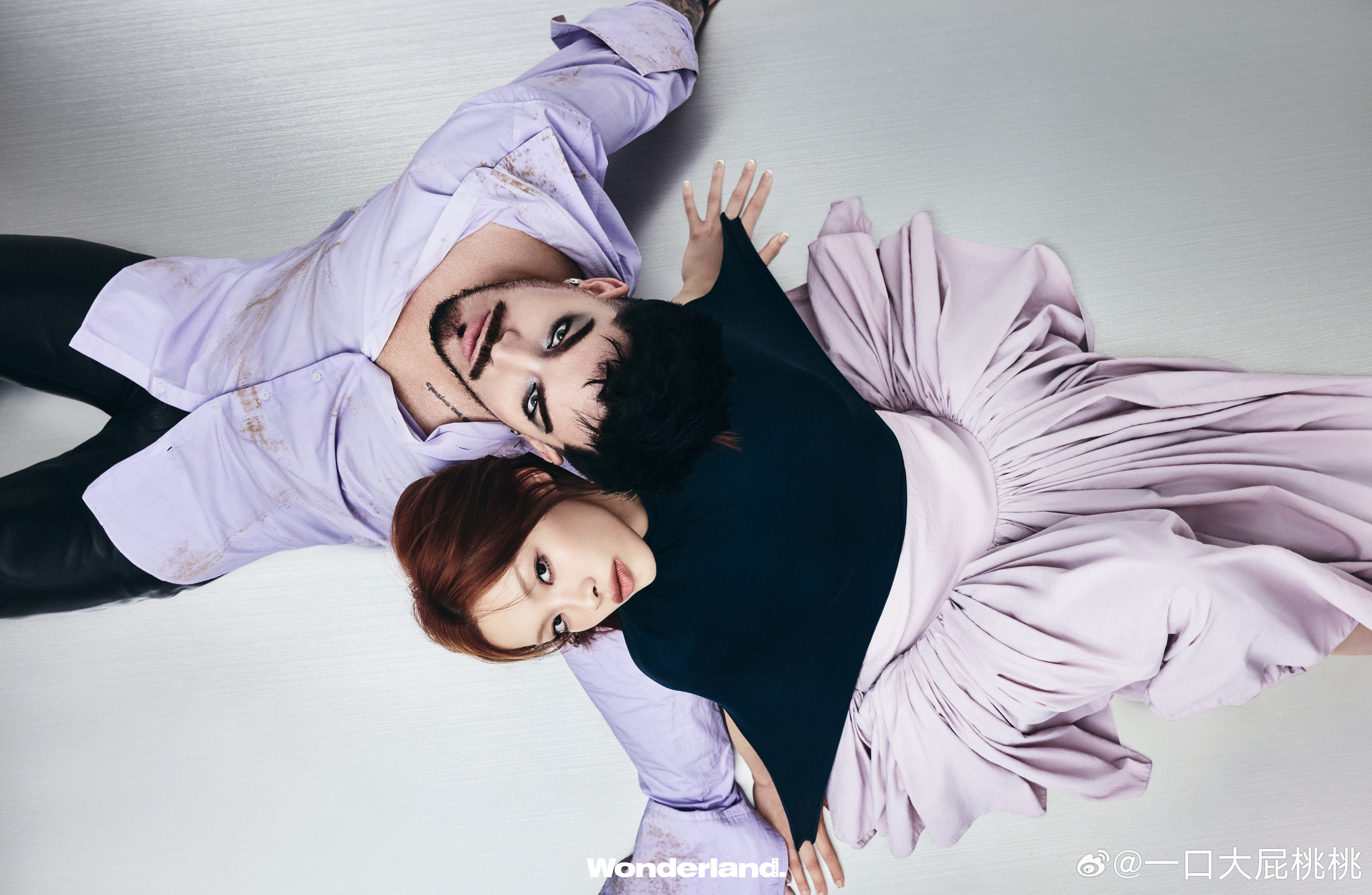 哇他俩的组合也蛮有趣的，结缘于歌手，又出了合作曲《PORCELAIN》，然后还一