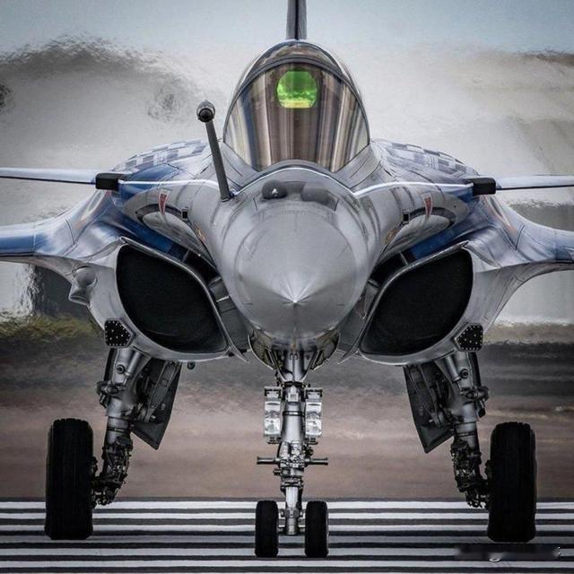 印度空军计划采购114架阵风战斗机的计划， 2026年1月已由印度国防采购委员会