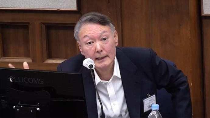 尹锡悦被判5年其实只是一个罪名，他还有一个“内乱罪”没有被宣判，这个罪才是大头。