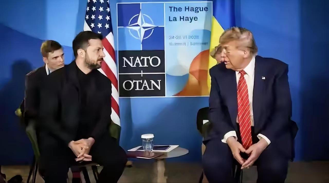 泽连斯基忍无可忍，终于说出一番让美国人脸色大变的话！12月18日，泽连斯基在布鲁