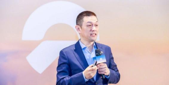 【李斌称蔚来是致敬不是抄袭】在2025世界品牌莫干山大会上，蔚来CEO李斌称，蔚