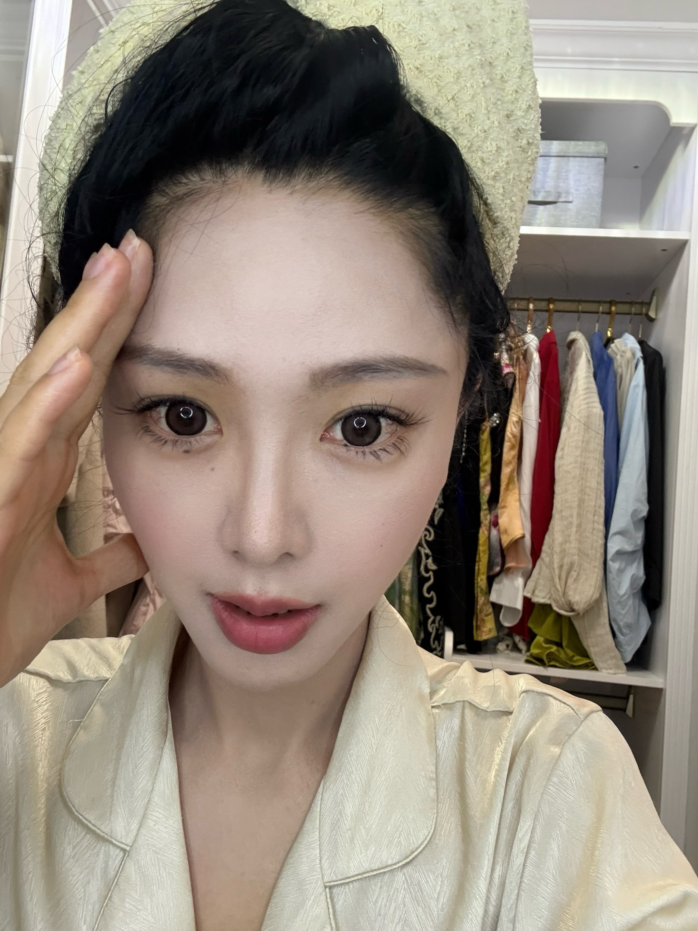 谁敢相信 大周末的已经起来运动完 洗完澡洗完头 准备出门带孩子们去看牙齿了！效率