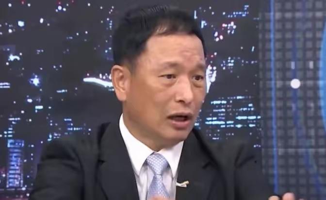 两岸开打先让福建变火海！张延廷是谁？

台湾有个 retired 中将，名字叫张