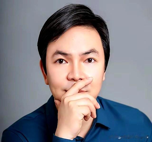 小杨阿姨这回“阴沟里翻船了”！

本以为大S人走茶凉了，说她几句就白说了，阴阳怪