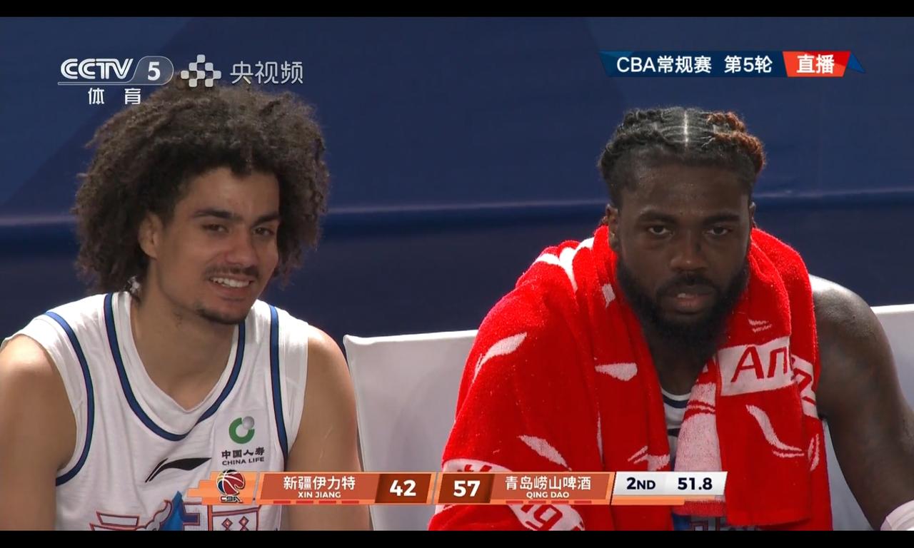 哈里斯半场5失误，连续传丢球被换下，理查德森轻松让人无语

理查德森上半场就没有