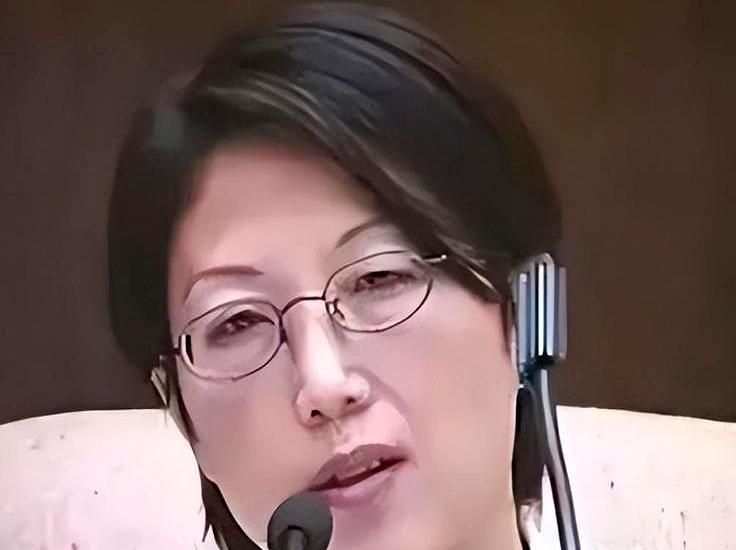 双面间谍高瞻：倒卖机密获利百万宣判结果公布后，高瞻的丈夫薛东华在美国立刻启动了全