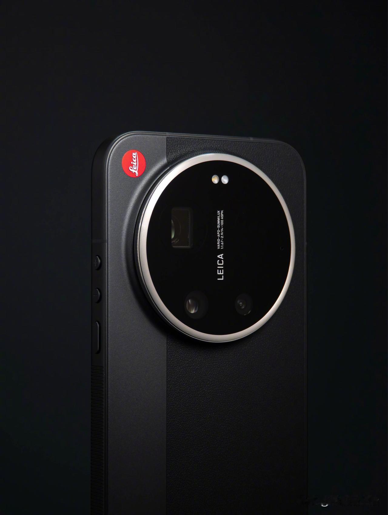 曝小米17 Ultra徕卡版将于2月28日全球发布！

今日，据爆料人士Yoge