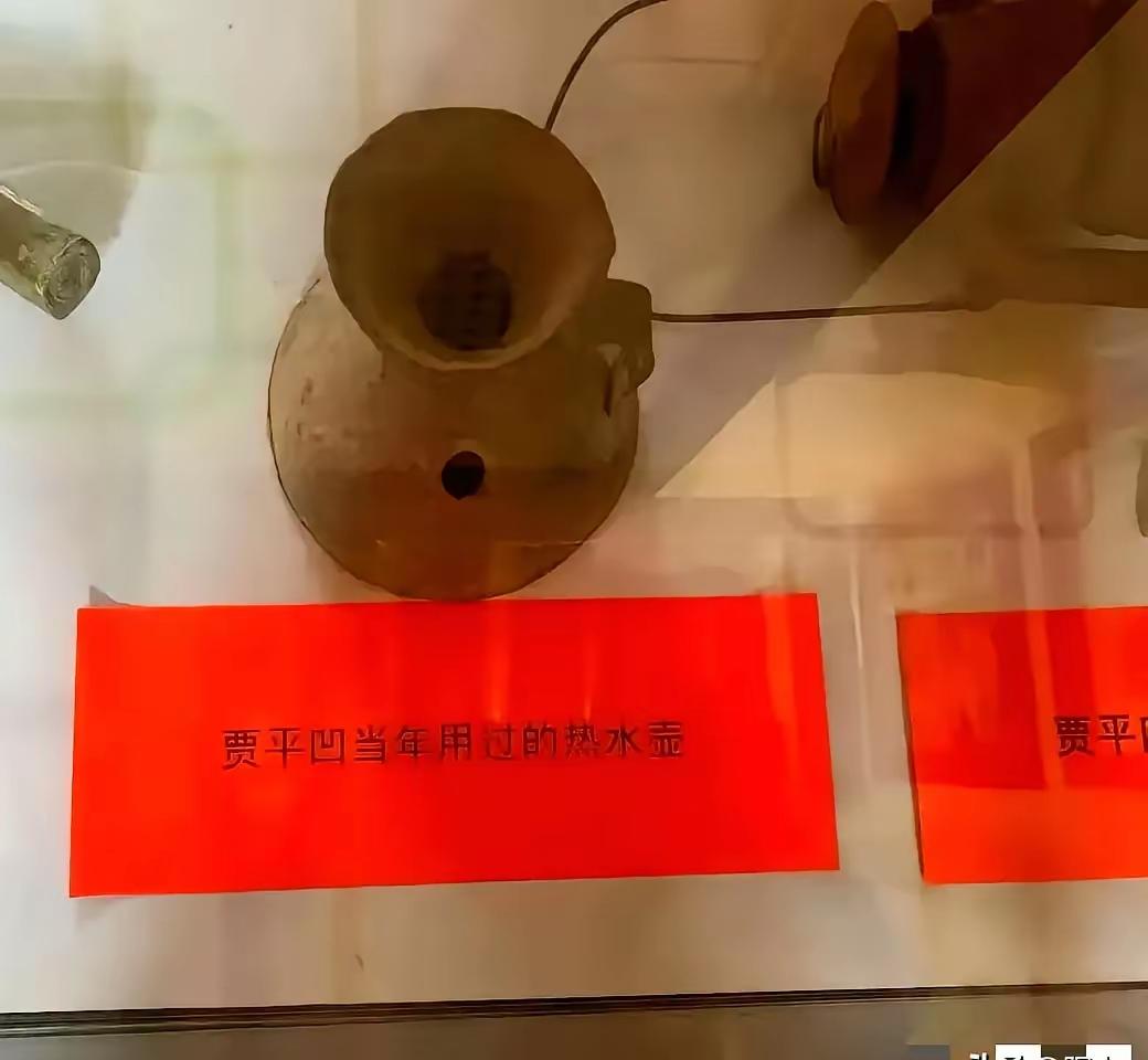 5座独立展馆和7处研究中心，一个还在努力奋斗的作家，能有如此辉煌“成就”，厉害