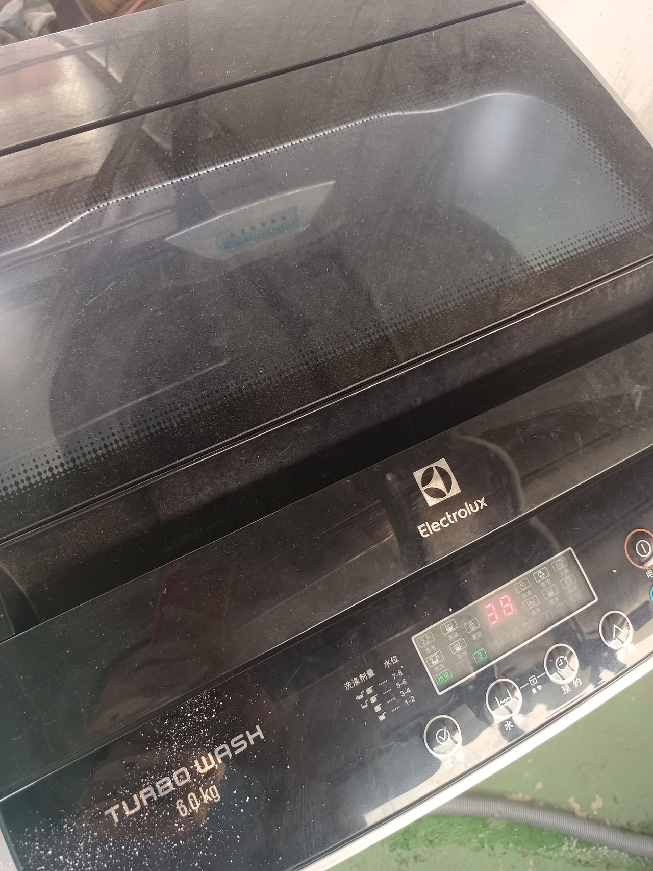 你敢相信吗？这台洗衣机已经用了很多年了。真的很好用