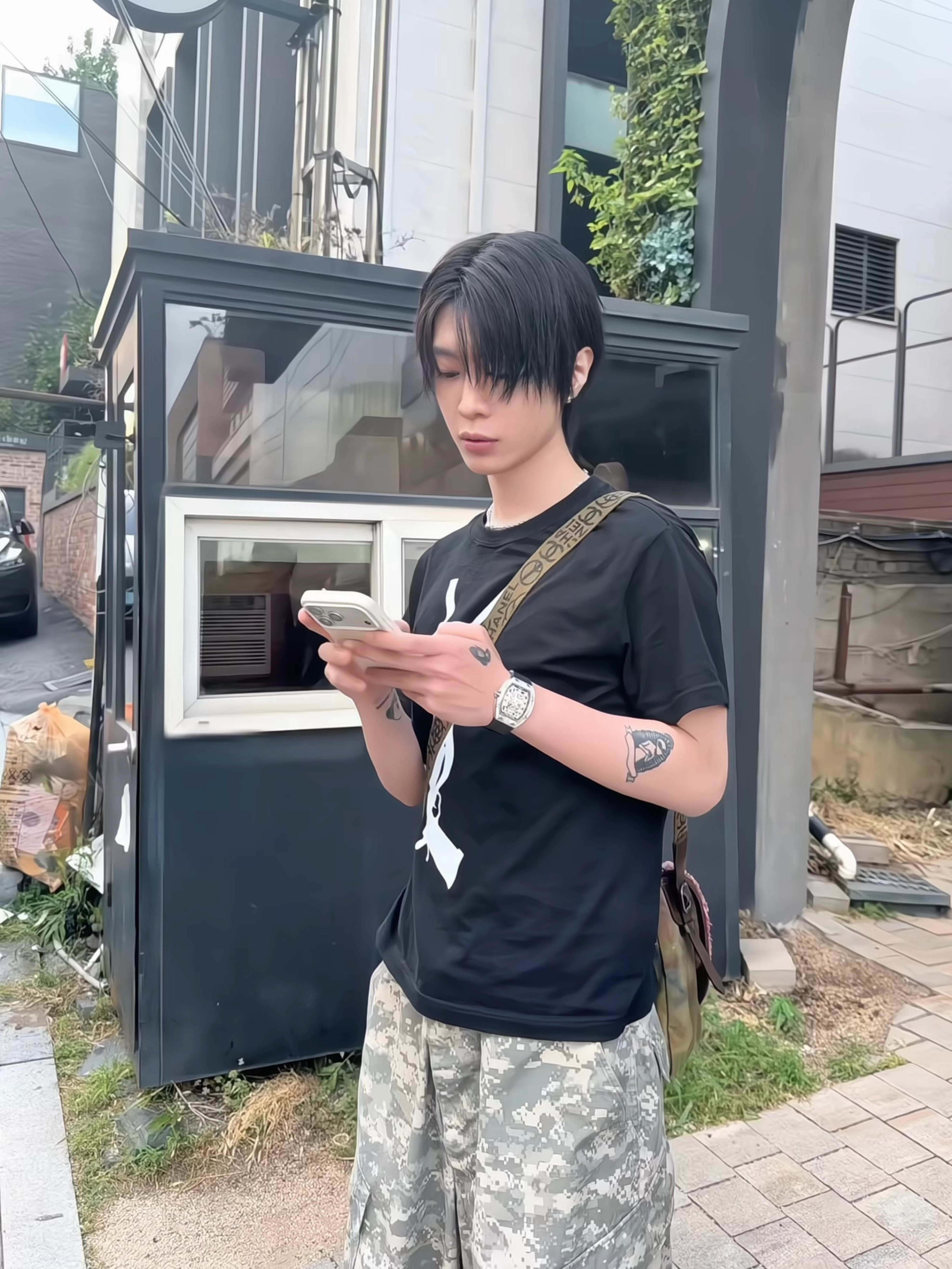 范丞丞[太阳]范丞丞特步品牌代言人  2026.8.6上班卡