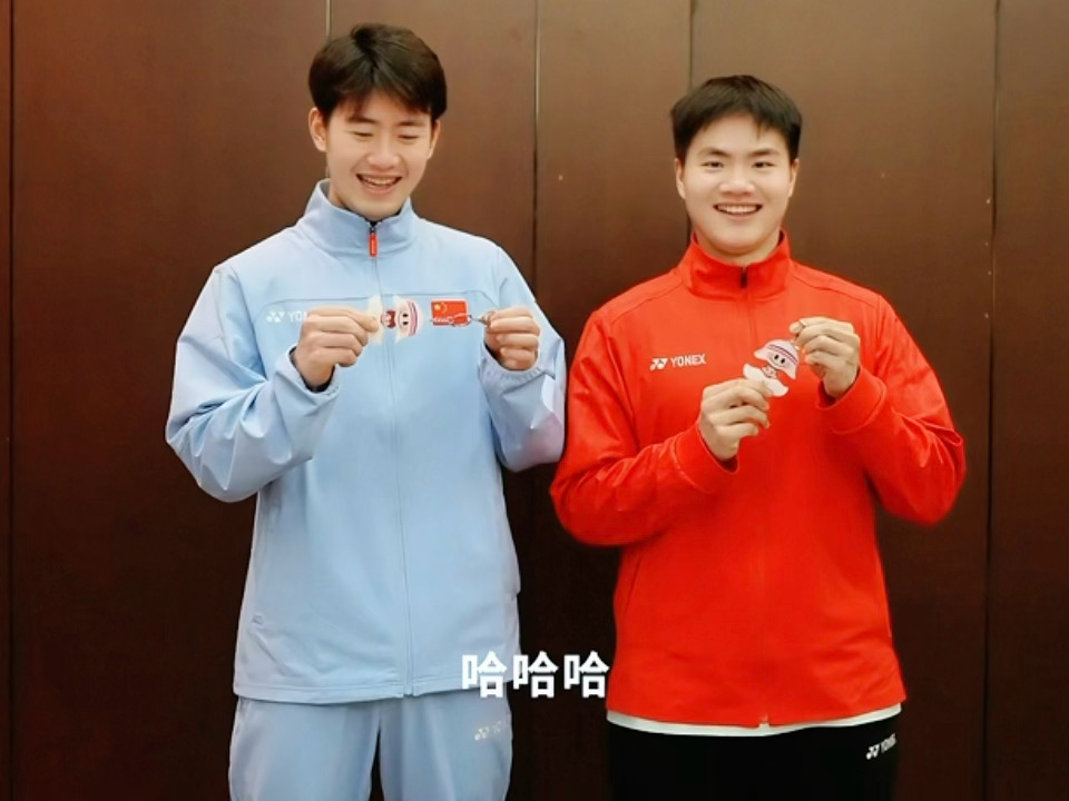 再冷酷的人看到两个婴儿带货也会翻钱包的 