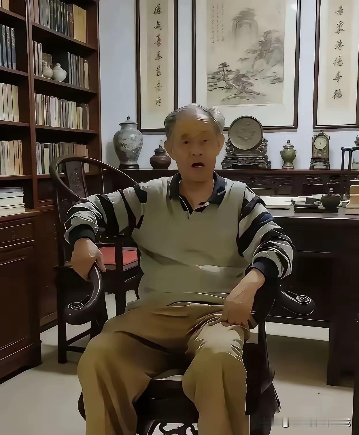 徐湖平的背景都是什么？真的，假的？故意用这个背景的吗？貌似越解释越乱！还有那个华