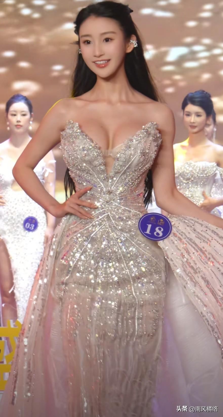 这才是选美冠军的实力啊，这般形象夺冠确实是实至名归 。

不少人对选美比赛的印象