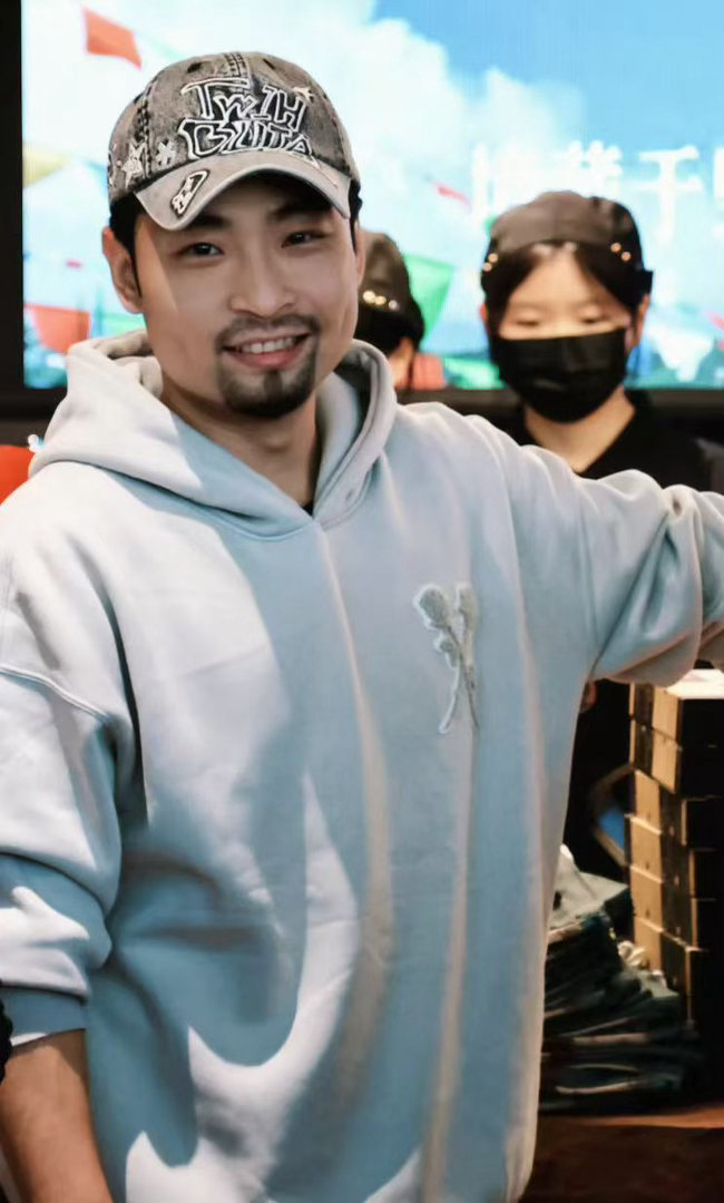 当明星在澡堂遇到粉丝潜水不好笑就露宿街头 宋木子在节目里自曝泡澡时被粉丝认出来，