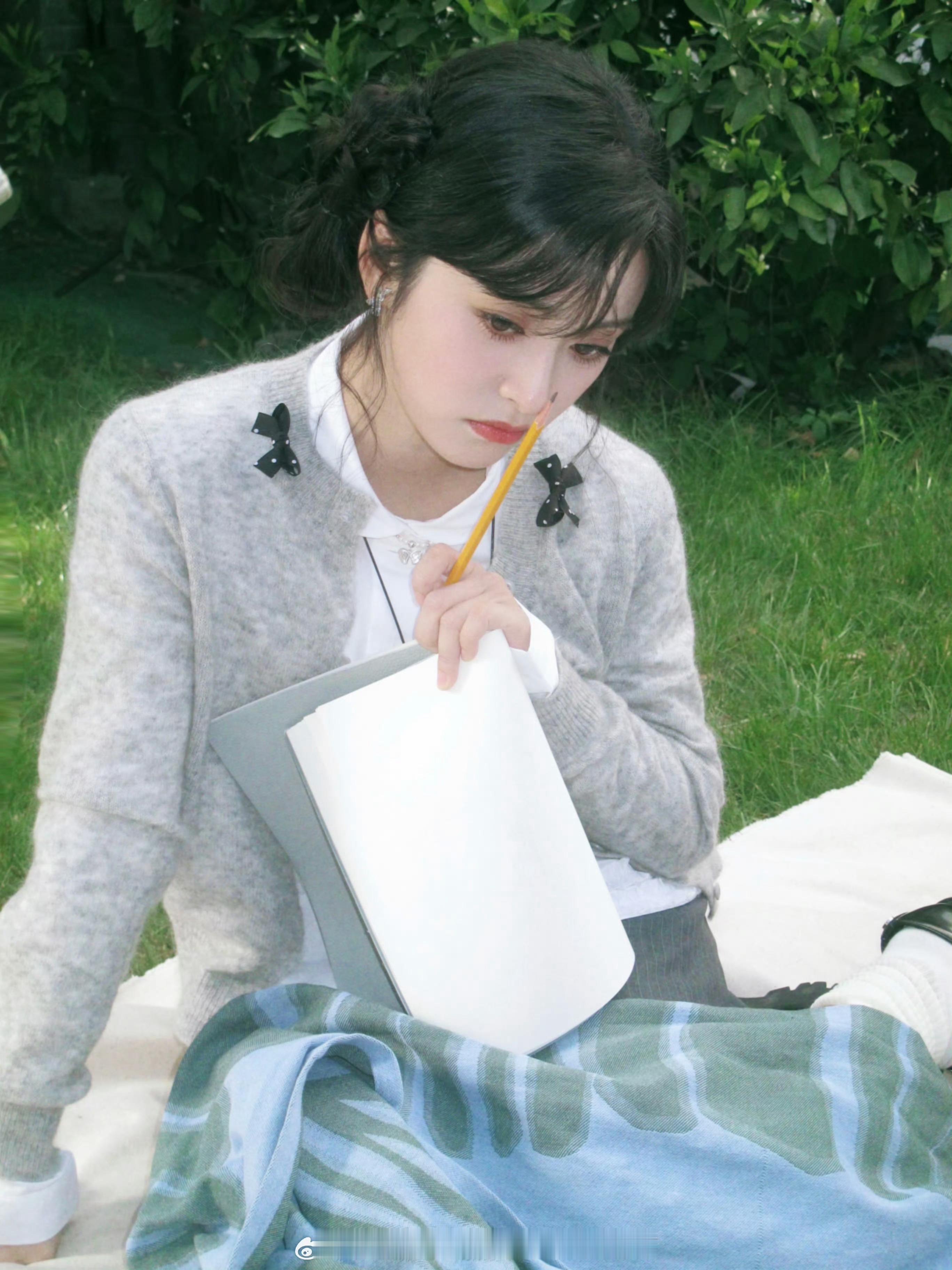 沈月[超话] [心]沈月纽芝兰品牌代言人 ​​​