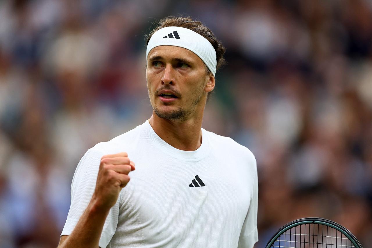 网球有約｜澳网2026 男单第三轮，3号种子兹维列夫历经四盘，以7-5 4-6 