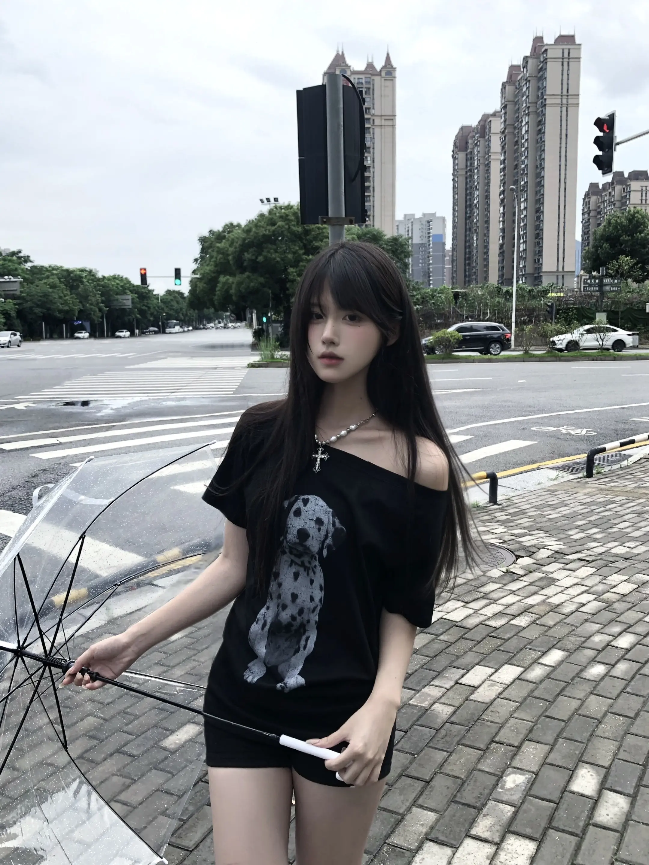 每个雨天都像见你的那天