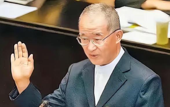 王建煊说透台海真相：武统台湾成普通省份，和平统一能省6000亿军费
 
台湾新党