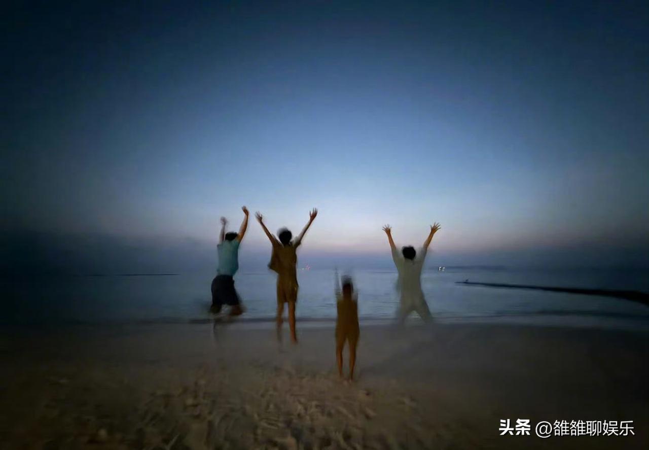 孙俪，高调发文晒幸福。


3月3日元宵节，是娱乐圈吃大瓜的日子，李雨桐炸出了很