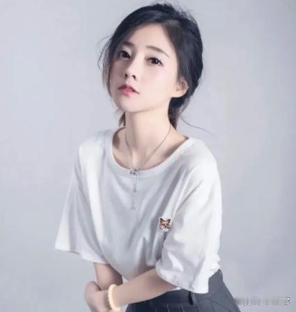 冯提莫停播近一年后复播！甲状腺癌复发转移，现已康复归来