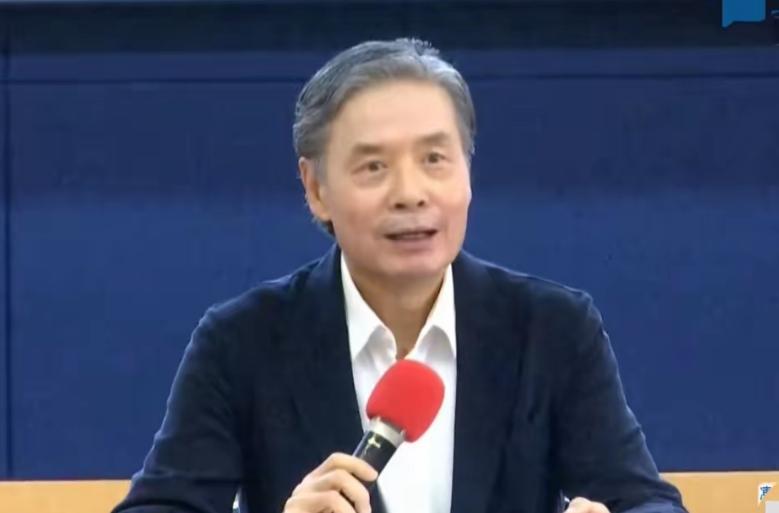 金溥聪明明背叛过马英九，
为什么却又成为马英九的心腹？
萧旭岑与王光慈曾经明明是