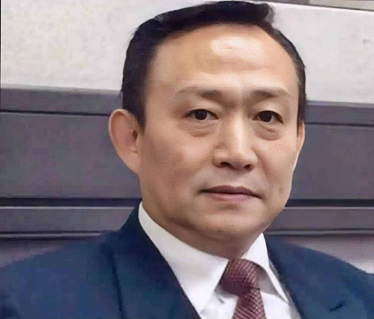 经济学家卢麒元：砍掉市和乡，政府瘦身迎新生！网友热议：这真的行得通吗？



最