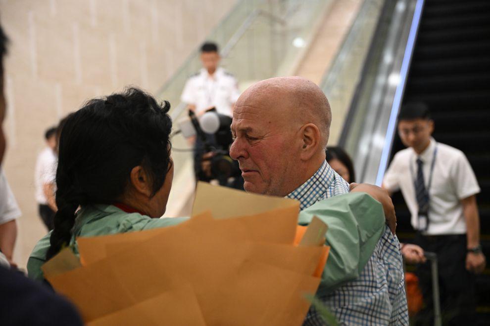 69岁美国退休教师罗纳德·萨科尔斯基成了全体美国人羡慕的对象！
 
8月23日凌