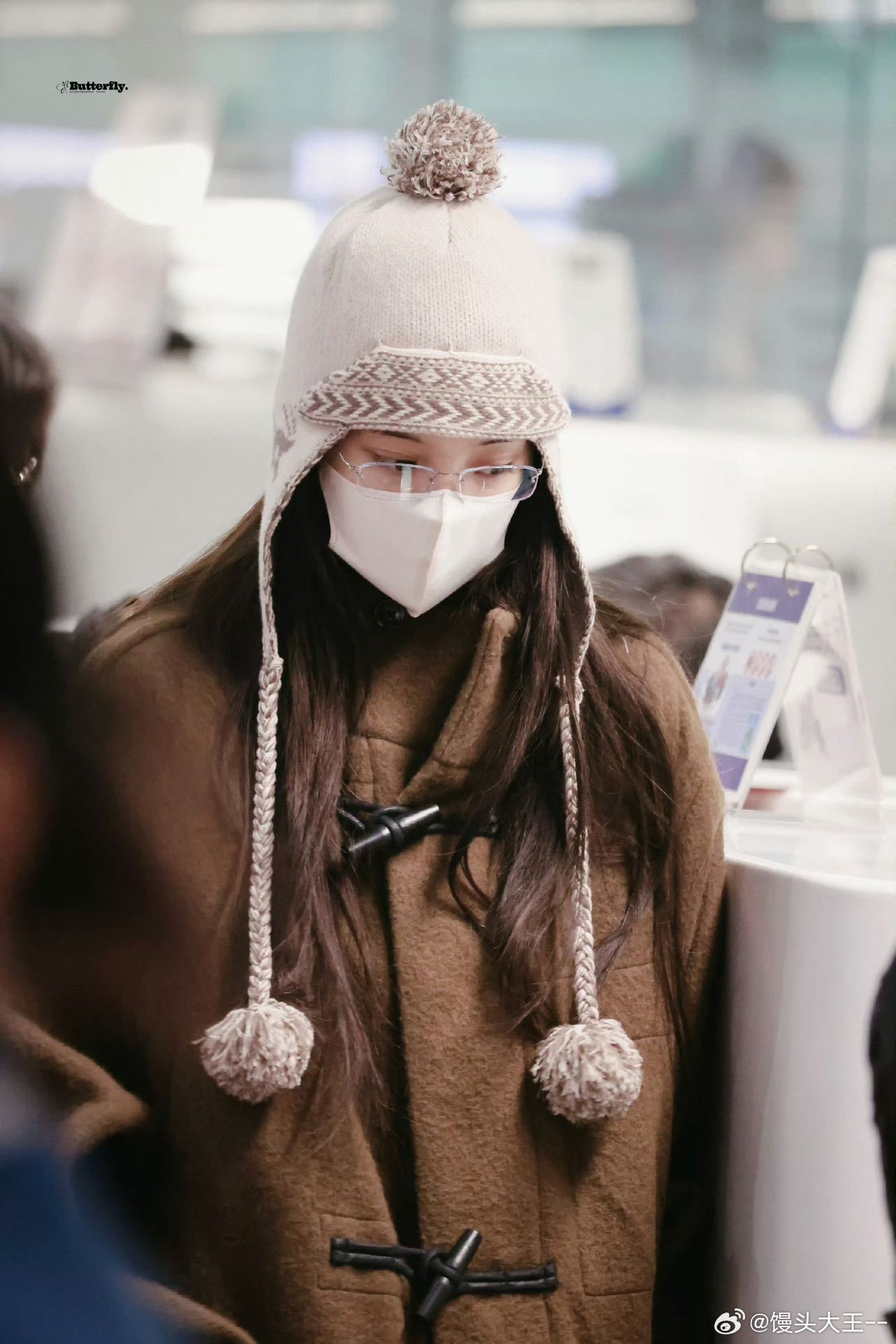 欧阳娜娜恩利在桃花坞合拍了 一整个被欧阳娜娜可爱到，和恩利同框合拍氛围感拉满，真