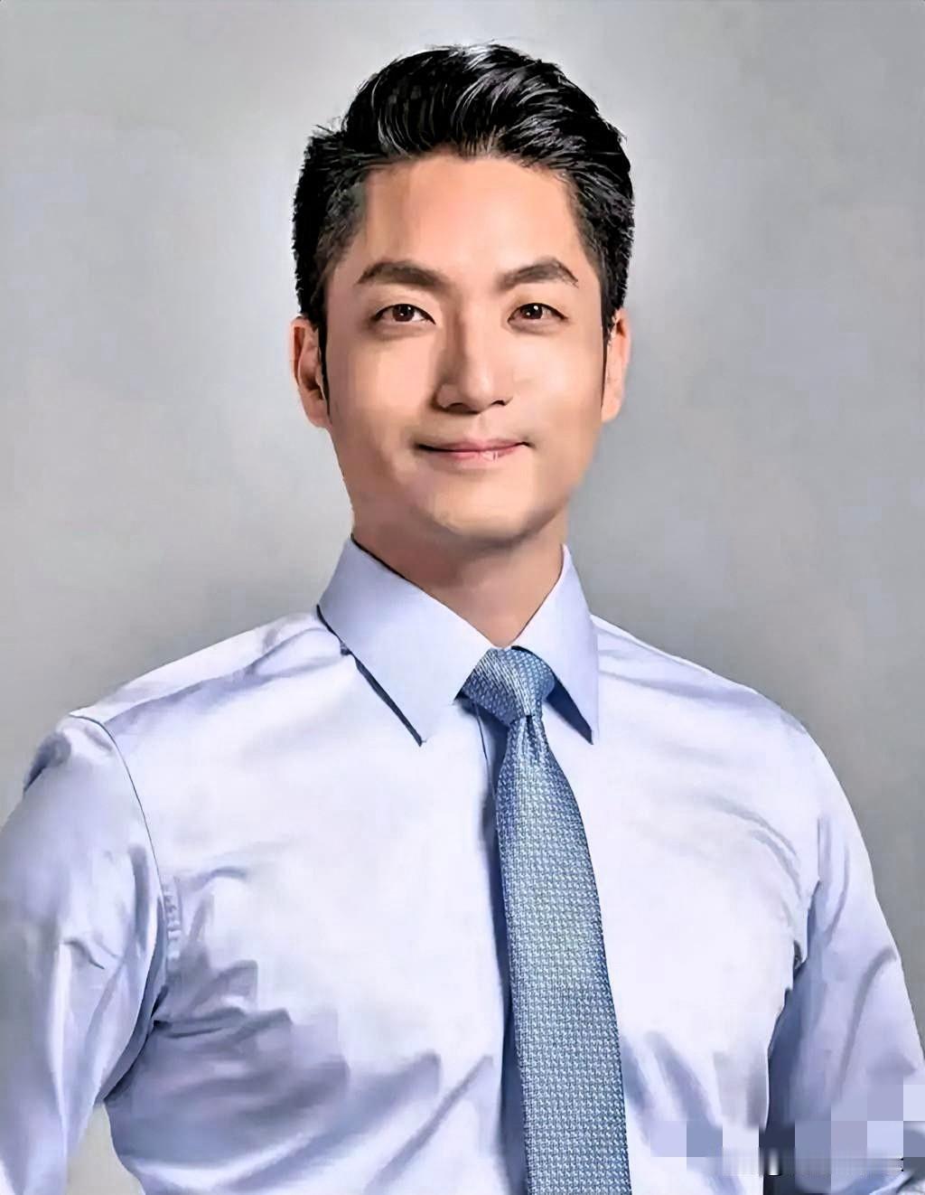 看完蒋万安这8分钟演讲，真替岛内那帮只会喊口号的政客感到脸疼。
 
没见他扯什么