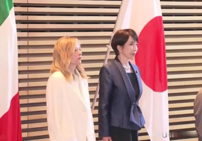 送走李在明，迎来梅洛尼！

在东京，G7国唯一的两位女总理再次见面！高市迎接梅洛