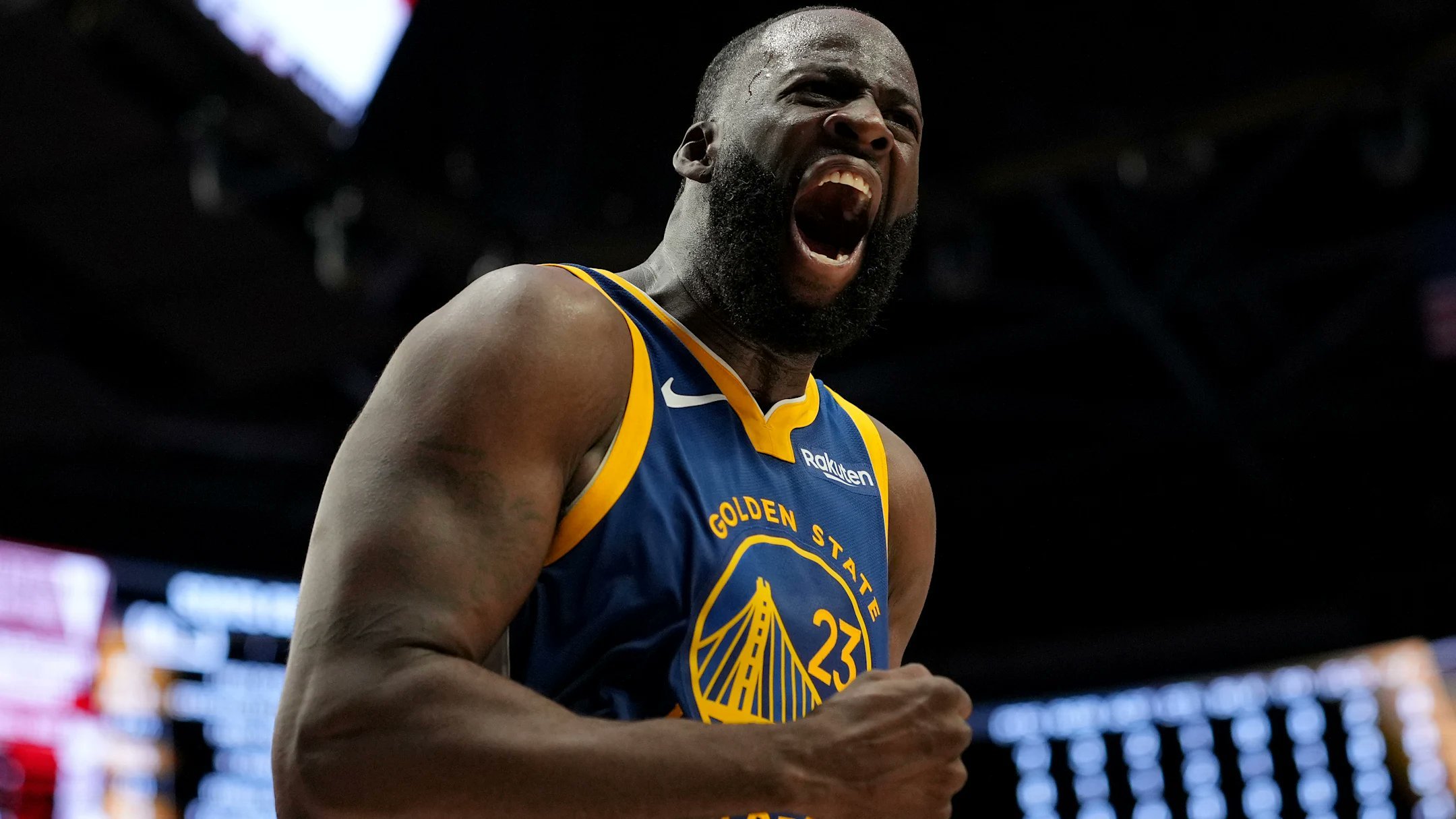 追梦·格林本月至今没有一场比赛的正负值是正数 😬当他在场的 124 分钟里，勇