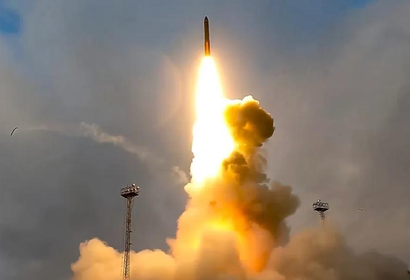 【“榛树”导弹的技术水平没有想象中那么高】

上周，俄罗斯第2次对乌克兰发射了“