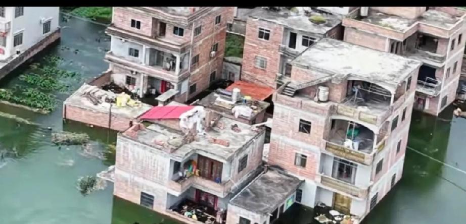 百色洪水变清澈背后隐藏的危机，地下河堵塞成最大隐患！

最近，
广西百色的洪水不