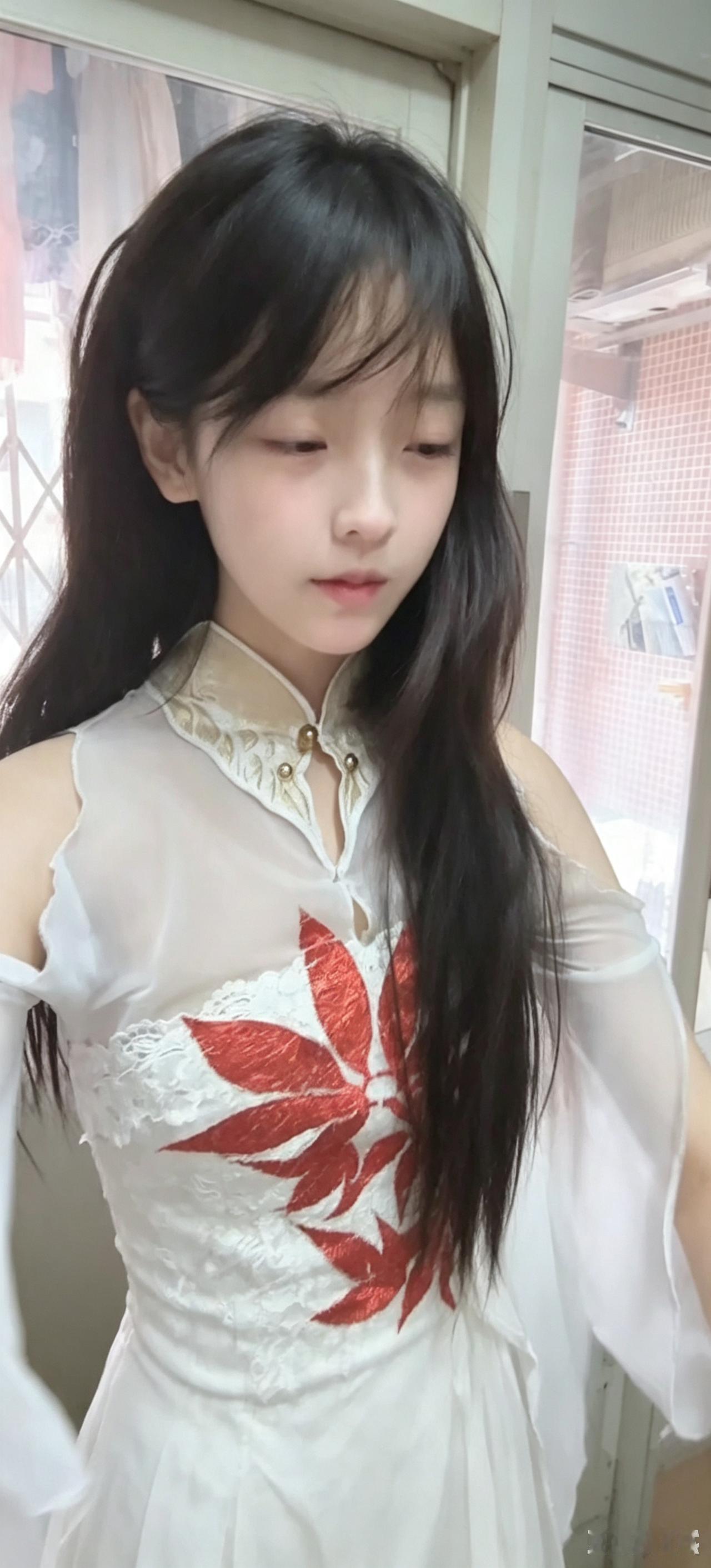 这个小姐姐除了清纯还有一种气质