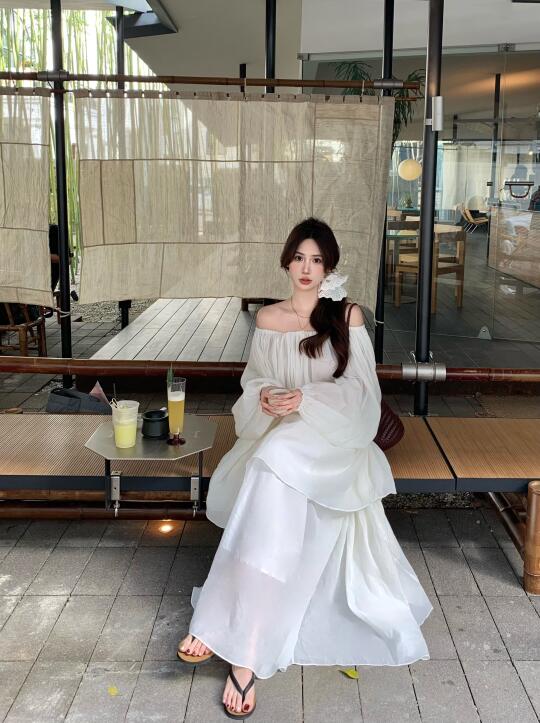 🍵夏天好喜欢这种慵懒感穿搭～