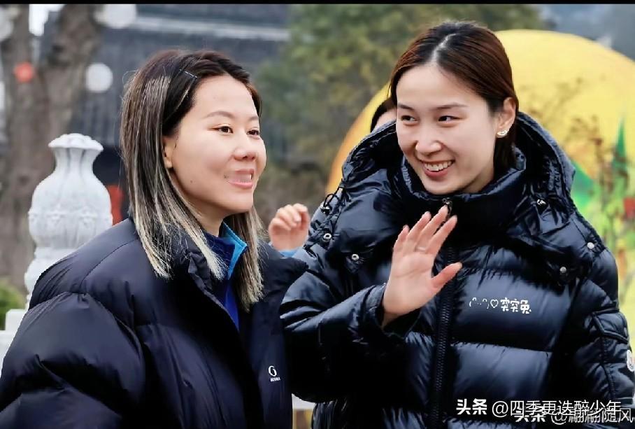 乒乓球超级联赛女团半决赛：
  山东鲁能VS华南理工。
第一盘混双陈幸同钱天一V