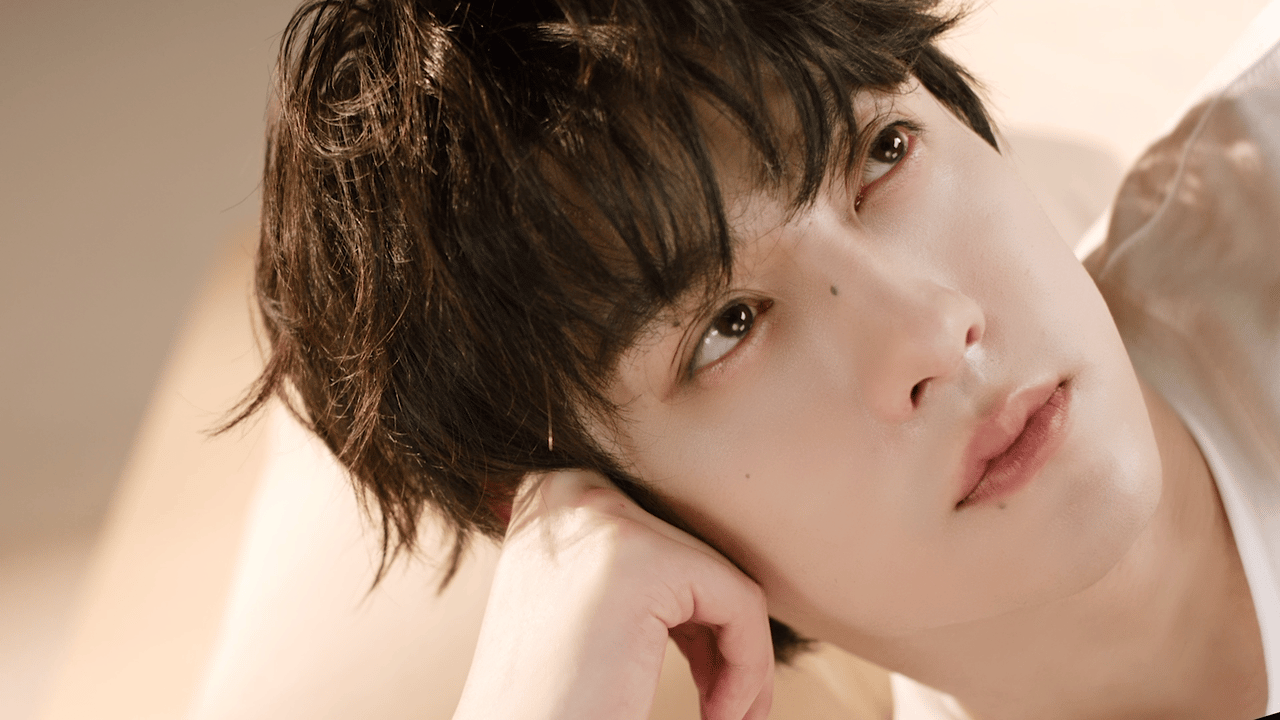 田栩宁说真的很香 褪去喧嚣，随走进一场关于呼吸的感官之旅。画面中透出的水润与轻盈