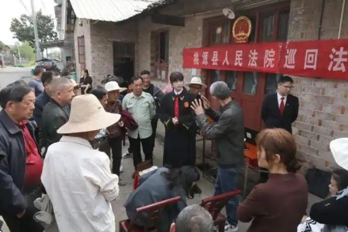 “这也行？”湖南常德，一男子帮邻居抬棺时猝死，家属索赔9万，法院从人道主义角度出