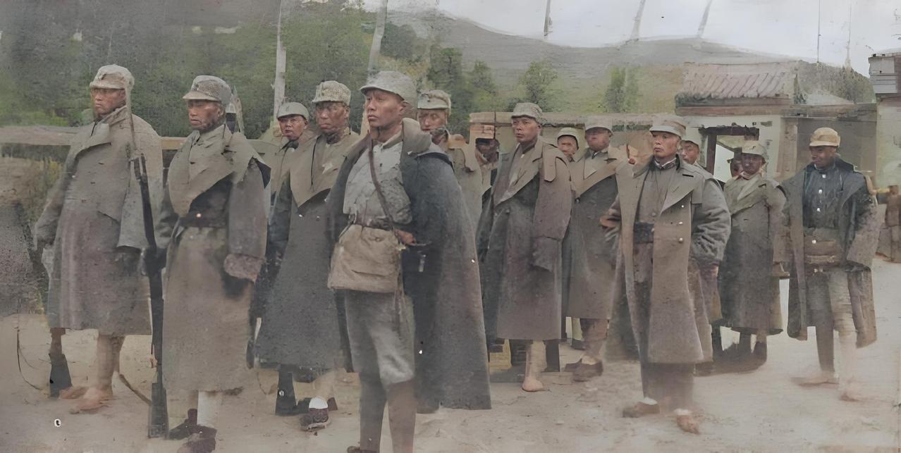 这张老照片，是平型关大捷的珍贵见证！1937 年，八路军在平型关狠狠揍了日军坂垣