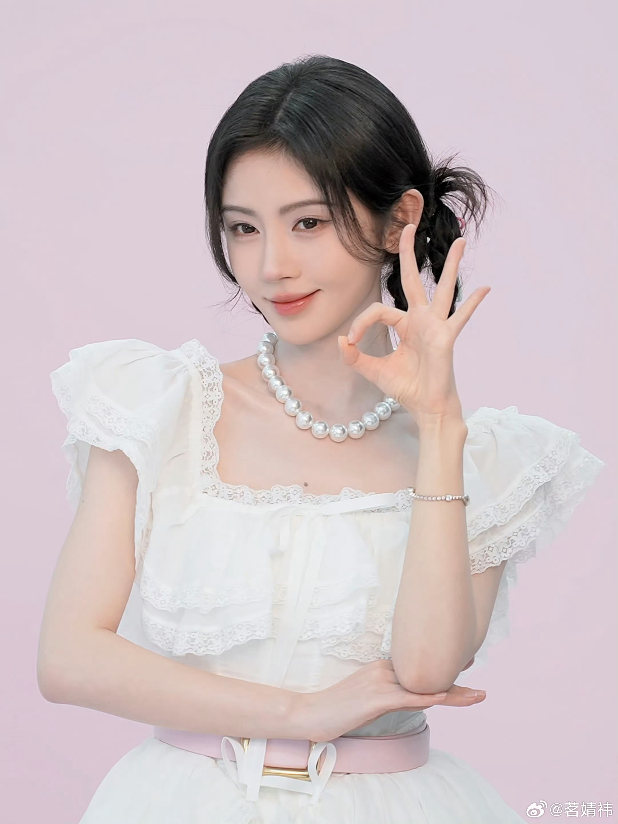 jjy鞠婧祎 jjy鞠婧祎姜黎非 jjy鞠婧祎露芜衣 要一百个春天身死蝴蝶才会忘
