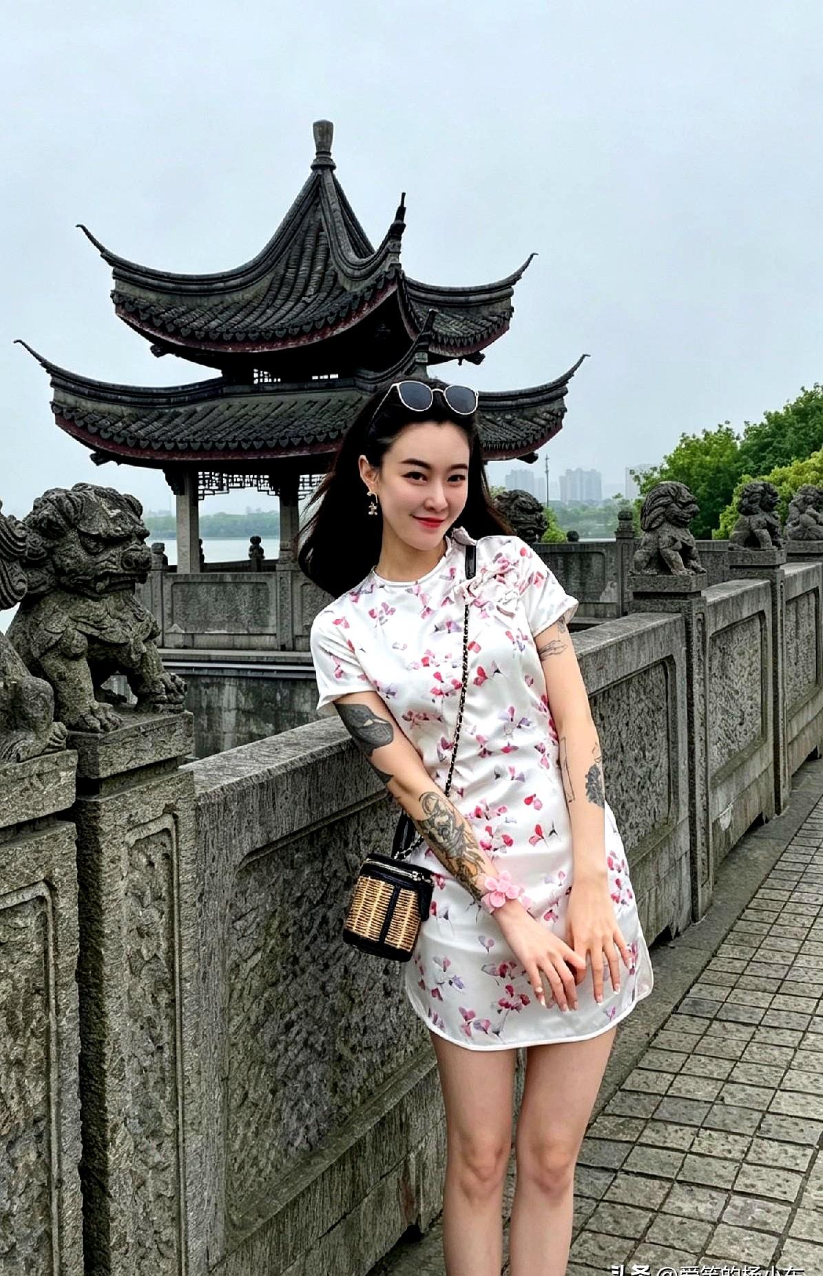 谈了半年的对象，就因为胳膊上那块纹身，这婚事怕是当场就要凉透了！
我朋友家儿子在