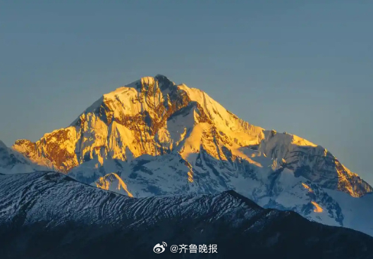 相信生活带给你的试炼，都是美好来临前的铺垫。#晚安#