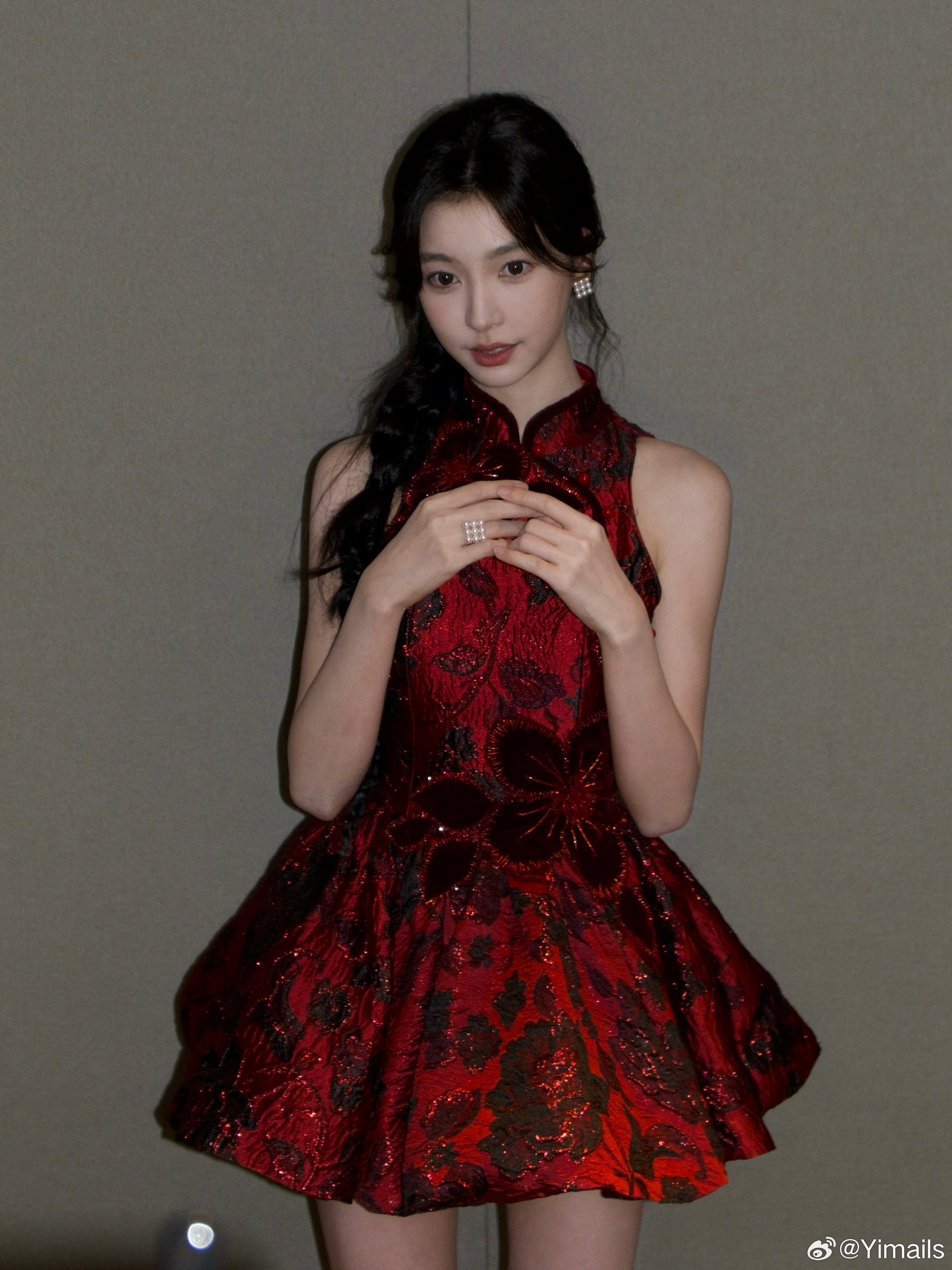 易梦玲  太欲了，顶不住，发射发射＞＞＞💕💕💕💕💕 